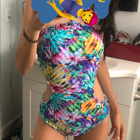Brazilian One Piece Swimwear - Picture 1 of 5